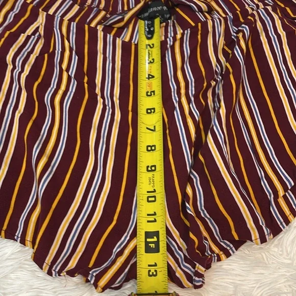 Ambiance High Waist Red and Yellow Shorts WOMENS SIZE 2X - Picture 3 of 7